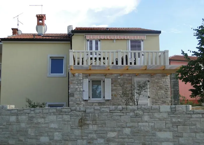 Ela Διαμέρισμα *