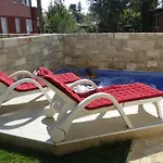 Ela * Umag